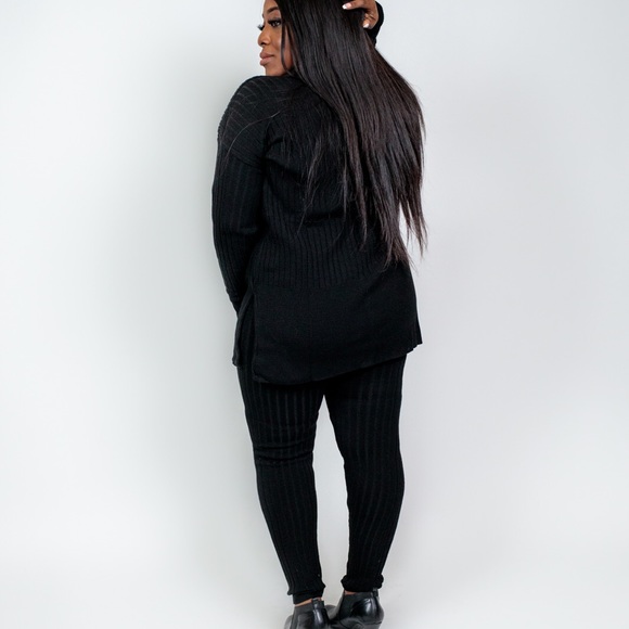 Plus Size ‘Delphine’ Rib Knit Leggings - Picture 3 of 5